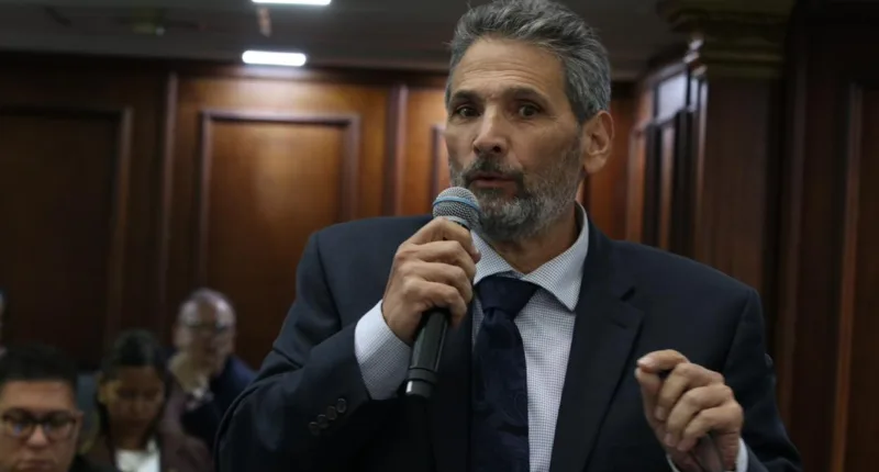 NOTA + FOTO: Grupo Parlamentario Libertad respalda reforma eléctrica y exige descentralizar el sector para superar el colapso